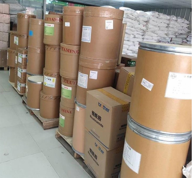 添加劑自動(dòng)稱重定量灌裝機(jī)