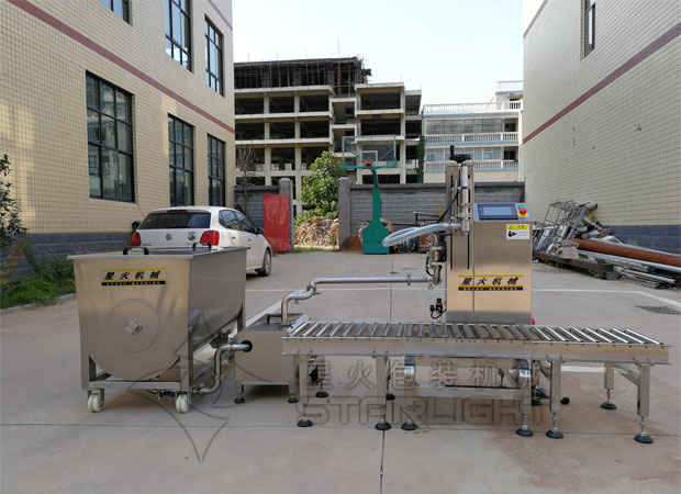 星火大桶食用油電子稱重灌裝機(jī)