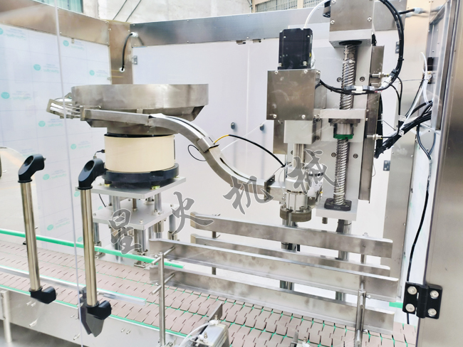 25L大桶自動(dòng)上蓋旋蓋機(jī)