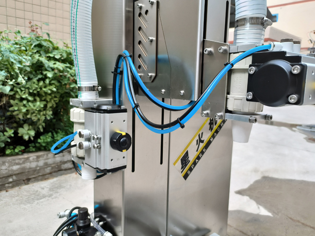 南京防腐防爆液體稱重灌裝機(jī)